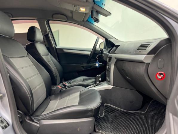 Opel Astra H Рестайлинг с пробегом 2010 года, цена 650 000 рублей, 180000 км, хэтчбек, Автокод Объявления