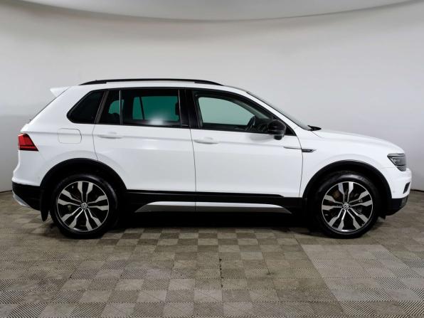 Volkswagen Tiguan II с пробегом 2020 года, цена 2 698 000 рублей, 146252 км, внедорожник, Автокод Объявления