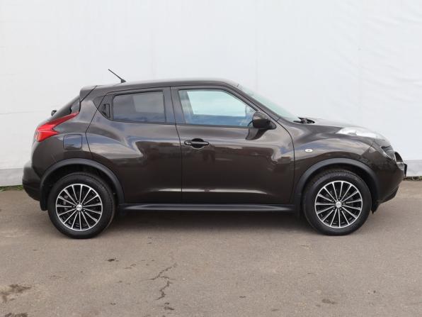 Nissan Juke I с пробегом 2011 года, цена 990 000 рублей, 69377 км, внедорожник, Автокод Объявления