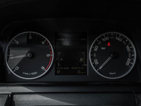 Land Rover Discovery IV с пробегом 2011 года, цена 1 345 000 рублей, 253072 км, внедорожник, Автокод Объявления