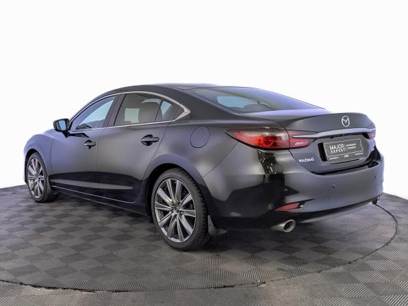 Mazda 6 III (GJ) Рестайлинг 2 с пробегом 2021 года, цена 2 570 000 рублей, 117700 км, седан, Автокод Объявления