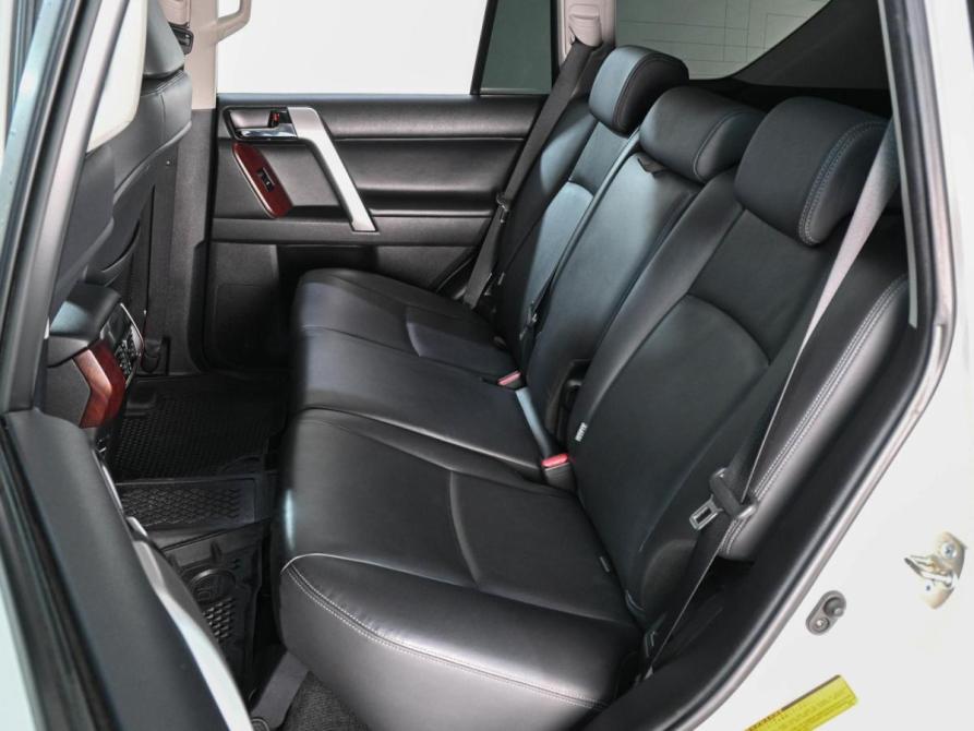 Toyota Land Cruiser Prado 150 Series Рестайлинг 1 Ростов-на-Дону  - изображение 9