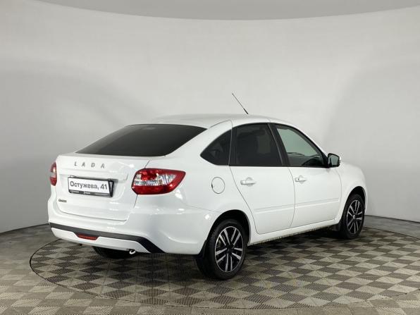 Lada (ВАЗ) Granta I Рестайлинг с пробегом 2023 года, цена 880 000 рублей, 29301 км, лифтбек, Автокод Объявления