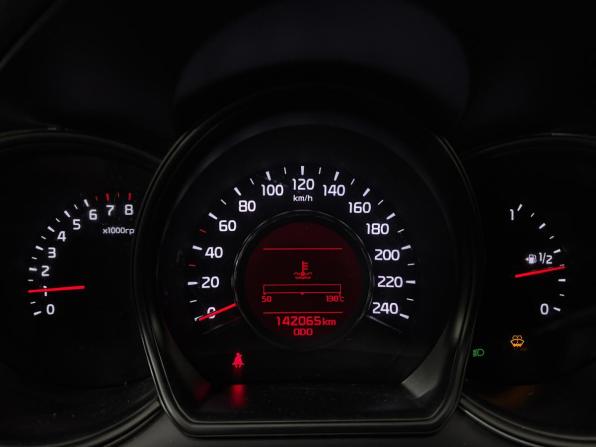 Kia Ceed II с пробегом 2015 года, цена 1 000 000 рублей, 142062 км, хэтчбек, Автокод Объявления