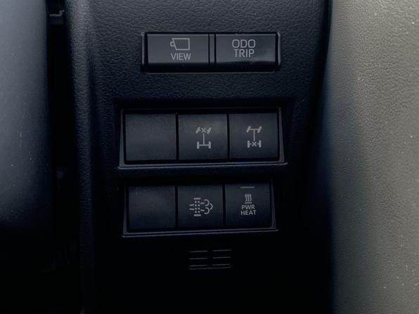 Toyota Land Cruiser 300 Series с пробегом 2021 года, цена 10 439 000 рублей, 123134 км, внедорожник, Автокод Объявления