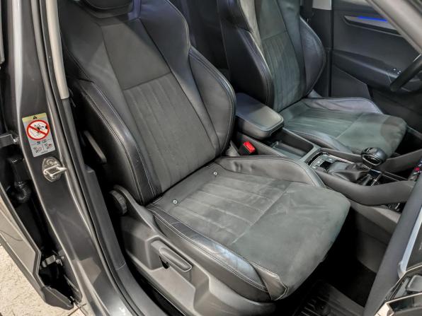 Skoda Karoq I с пробегом 2021 года, цена 2 850 000 рублей, 45000 км, внедорожник, Автокод Объявления