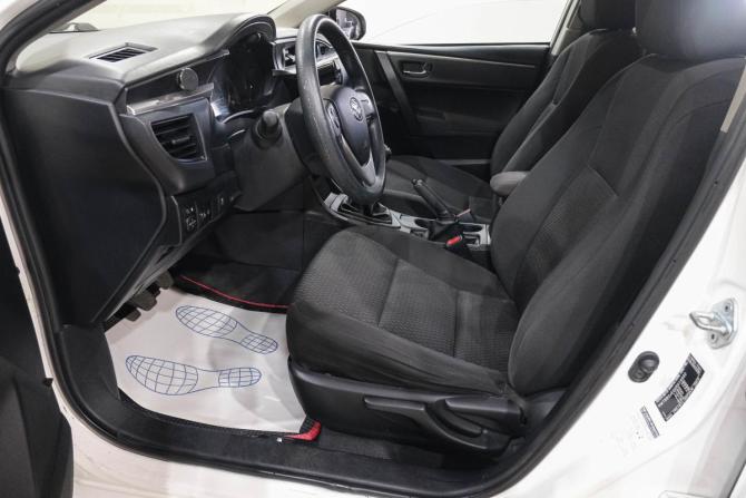 Toyota Corolla XI (E160 E170 E180) с пробегом 2013 года, цена 1 099 000 рублей, 196500 км, седан, Автокод Объявления