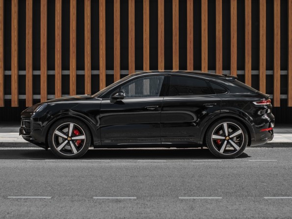 Новый Porsche Cayenne III Рестайлинг 2024 года, цена 26 825 300 рублей, внедорожник, Автокод Объявления