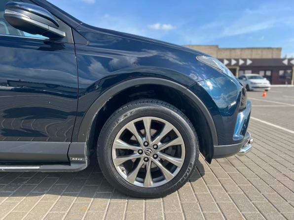 Toyota RAV4 IV (XA40) Рестайлинг с пробегом 2019 года, цена 3 190 000 рублей, 36520 км, внедорожник, Автокод Объявления