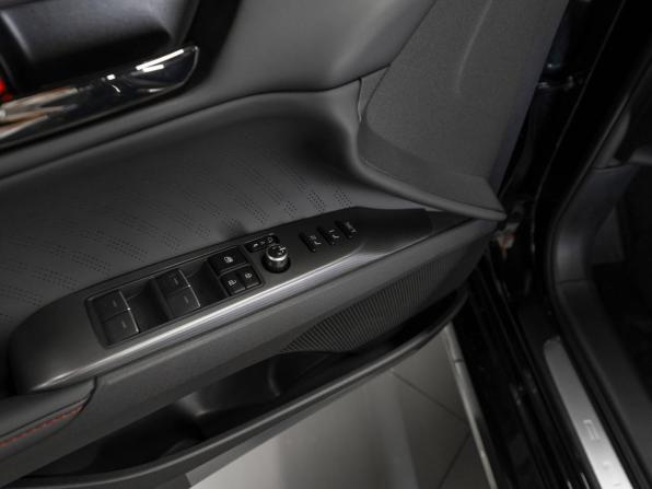 Toyota Camry IX (XV80) China Market Рестайлинг с пробегом 2026 года, цена 4 700 000 рублей, 20 км, седан, Автокод Объявления