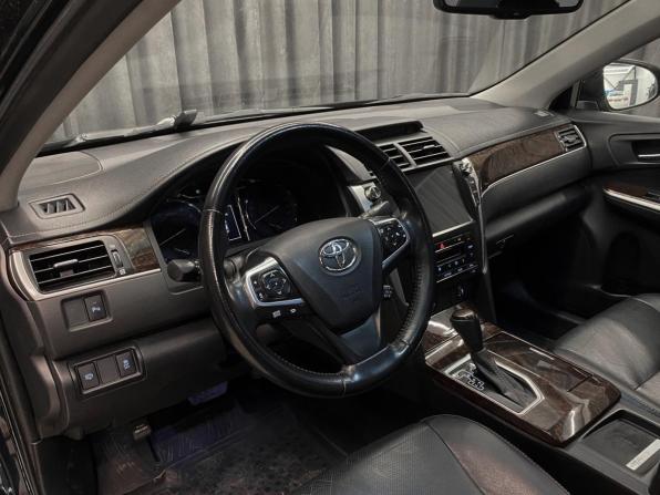 Toyota Camry VII (XV50) Рестайлинг 2 с пробегом 2017 года, цена 2 080 000 рублей, 164144 км, седан, Автокод Объявления