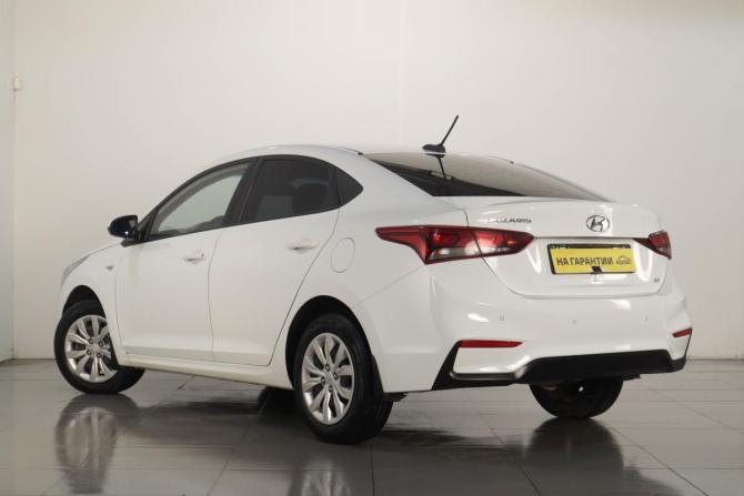 Hyundai Solaris II с пробегом 2017 года, цена 1 129 000 рублей, 141200 км, седан, Автокод Объявления