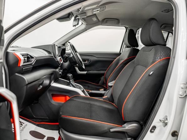 Toyota Raize I с пробегом 2019 года, цена 1 590 000 рублей, 102000 км, внедорожник, Автокод Объявления