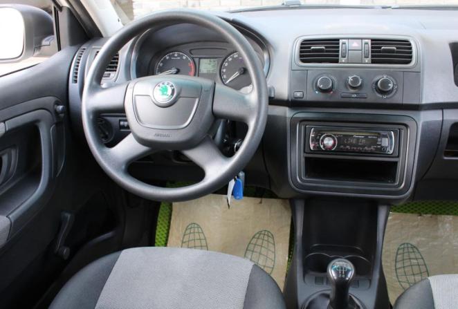Skoda Fabia II с пробегом 2009 года, цена 550 000 рублей, 69194 км, хэтчбек, Автокод Объявления
