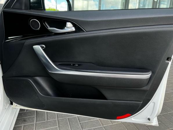 Kia Stinger I с пробегом 2018 года, цена 1 950 000 рублей, 162602 км, лифтбек, Автокод Объявления