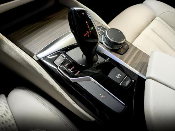 BMW 5 серии VII (G30/G31/G38) с пробегом 2019 года, цена 4 075 000 рублей, 68382 км, седан, Автокод Объявления