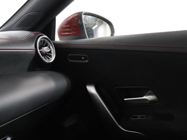 Mercedes-Benz CLA II (C118 X118) с пробегом 2020 года, цена 3 300 000 рублей, 85000 км, седан, Автокод Объявления