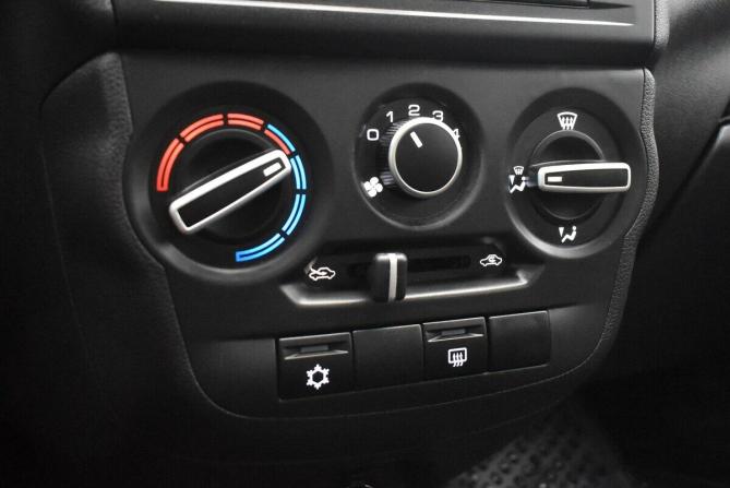 Lada (ВАЗ) Granta I Рестайлинг с пробегом 2025 года, цена 1 091 000 рублей, 12189 км, универсал, Автокод Объявления