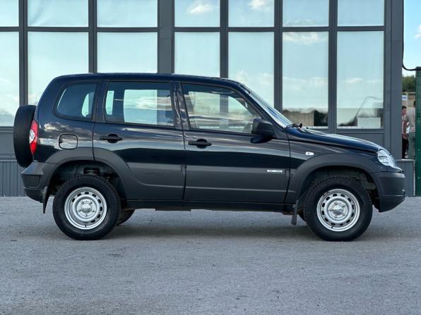 Chevrolet Niva I Рестайлинг с пробегом 2018 года, цена 785 000 рублей, 83187 км, внедорожник, Автокод Объявления