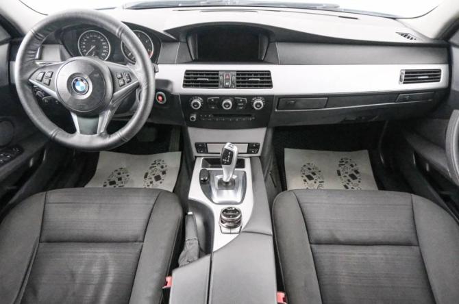 BMW 5 серии V (E60/E61) Рестайлинг с пробегом 2009 года, цена 1 099 000 рублей, 323000 км, седан, Автокод Объявления