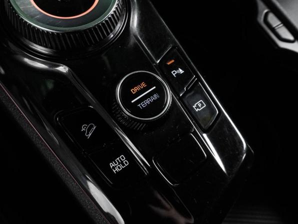 Kia Sportage V с пробегом 2022 года, цена 2 659 000 рублей, 208218 км, внедорожник, Автокод Объявления