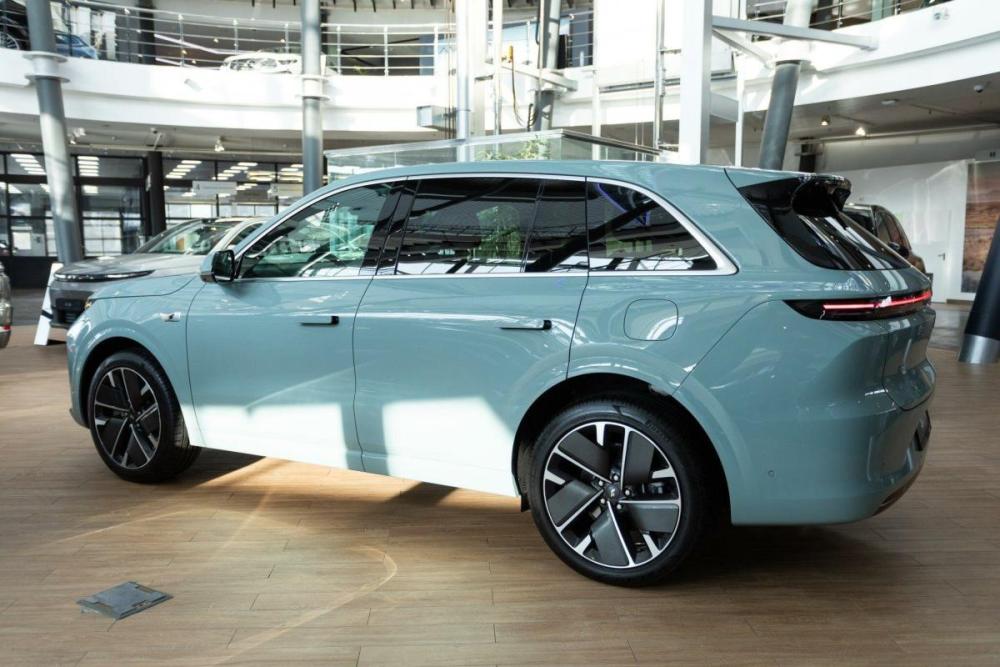 Li Auto (Lixiang) L6 Москва  - изображение 7