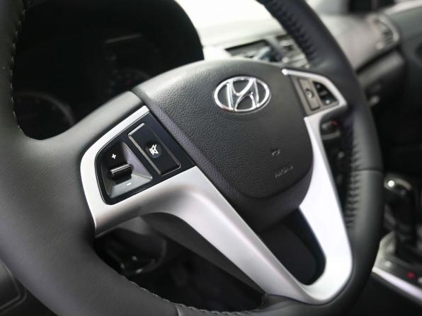 Hyundai Solaris I Рестайлинг с пробегом 2016 года, цена 1 039 900 рублей, 158000 км, седан, Автокод Объявления