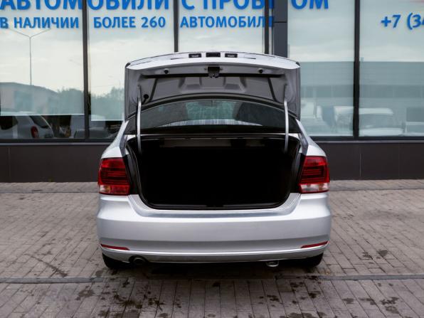 Volkswagen Polo V Рестайлинг с пробегом 2016 года, цена 1 269 000 рублей, 47191 км, седан, Автокод Объявления
