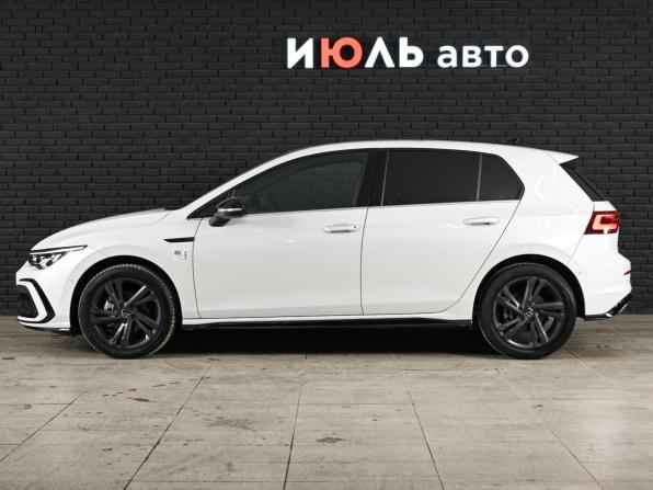 Volkswagen Golf VIII с пробегом 2024 года, цена 3 860 000 рублей, 5303 км, хэтчбек, Автокод Объявления