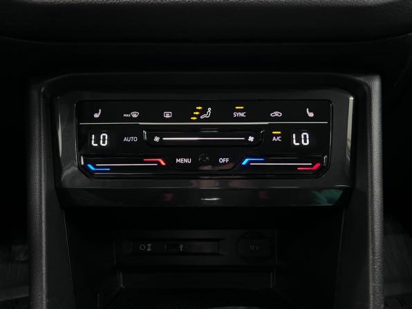 Volkswagen Tiguan II с пробегом 2017 года, цена 2 450 000 рублей, 165460 км, внедорожник, Автокод Объявления