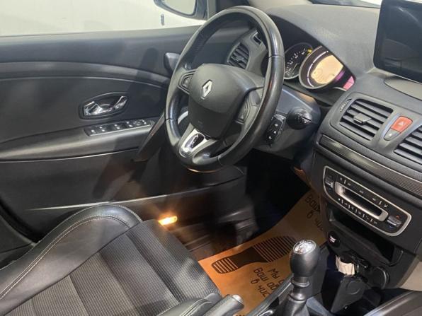 Renault Megane III с пробегом 2010 года, цена 695 000 рублей, 314810 км, универсал, Автокод Объявления