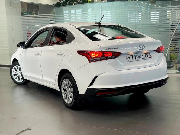 Hyundai Solaris II Рестайлинг с пробегом 2022 года, цена 1 573 000 рублей, 68001 км, седан, Автокод Объявления