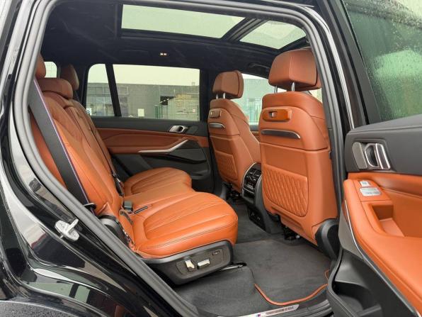 BMW X7 I (G07) Рестайлинг с пробегом 2022 года, цена 9 995 000 рублей, 116000 км, внедорожник, Автокод Объявления