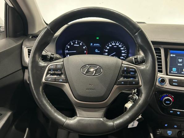 Hyundai Solaris II с пробегом 2019 года, цена 1 149 000 рублей, 179345 км, седан, Автокод Объявления