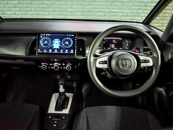 Honda Fit IV с пробегом 2021 года, цена 1 300 000 рублей, 97091 км, хэтчбек, Автокод Объявления