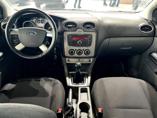 Ford Focus II Рестайлинг с пробегом 2010 года, цена 670 000 рублей, 181000 км, седан, Автокод Объявления