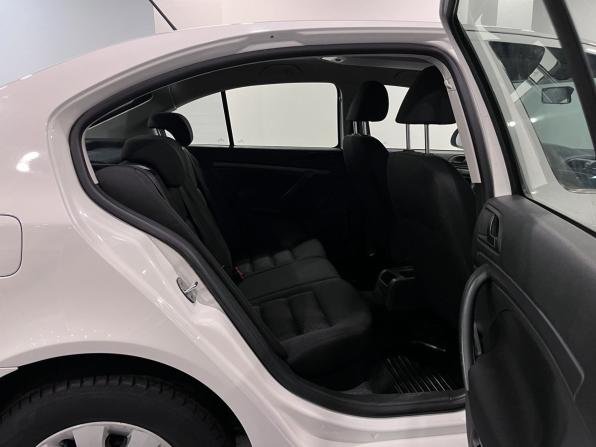 Skoda Octavia II (A5) Рестайлинг с пробегом 2013 года, цена 735 000 рублей, 235334 км, лифтбек, Автокод Объявления