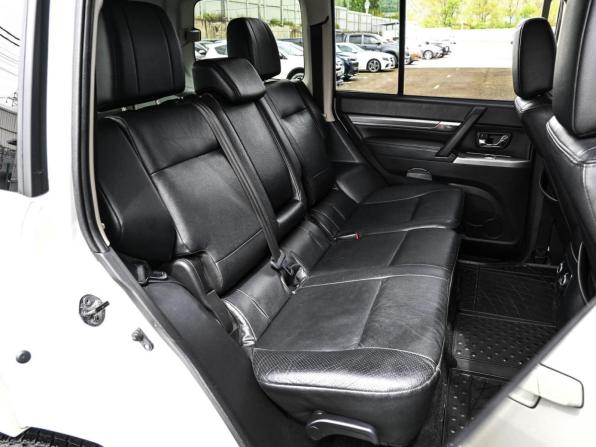 Mitsubishi Pajero IV Рестайлинг 1 с пробегом 2014 года, цена 2 374 000 рублей, 156637 км, внедорожник, Автокод Объявления