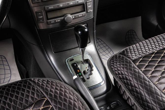 Toyota Avensis II Рестайлинг с пробегом 2007 года, цена 849 000 рублей, 332000 км, седан, Автокод Объявления