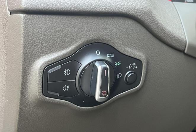 Audi Q5 I (8R) Рестайлинг с пробегом 2015 года, цена 2 350 000 рублей, 110499 км, внедорожник, Автокод Объявления
