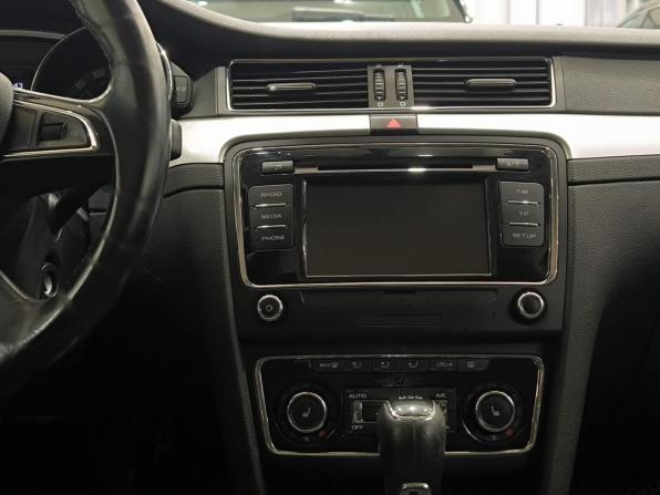 Skoda Superb II Рестайлинг с пробегом 2013 года, цена 750 000 рублей, 304094 км, лифтбек, Автокод Объявления