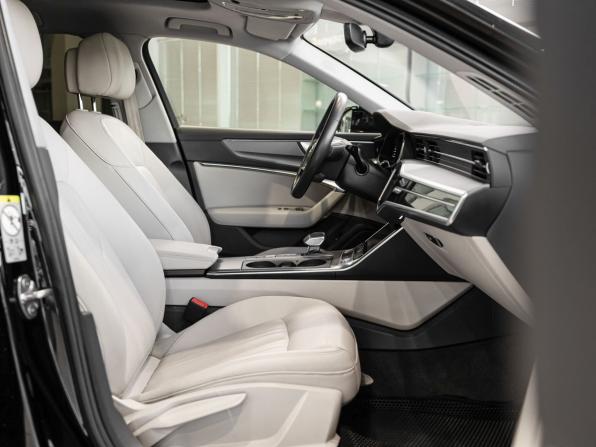 Audi A6 V (C8) с пробегом 2019 года, цена 3 690 000 рублей, 158010 км, универсал, Автокод Объявления