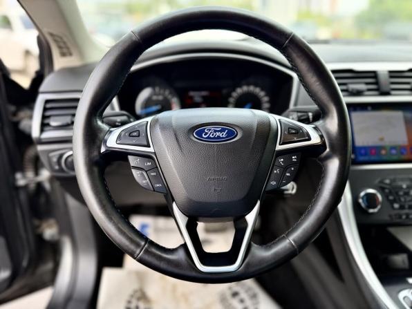 Ford Mondeo V с пробегом 2016 года, цена 1 258 600 рублей, 268992 км, седан, Автокод Объявления