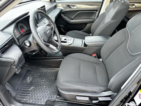 Haval Jolion I с пробегом 2023 года, цена 1 550 000 рублей, 42400 км, внедорожник, Автокод Объявления