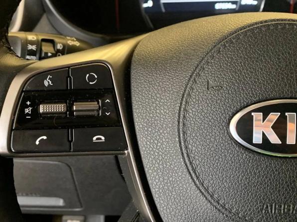 Kia Sorento III Prime Рестайлинг с пробегом 2018 года, цена 2 900 000 рублей, 87033 км, внедорожник, Автокод Объявления
