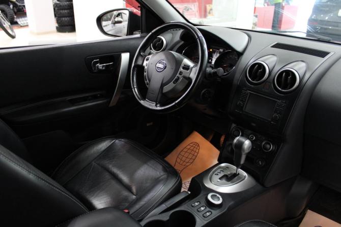 Nissan Qashqai I Рестайлинг с пробегом 2012 года, цена 1 350 000 рублей, 77892 км, внедорожник, Автокод Объявления