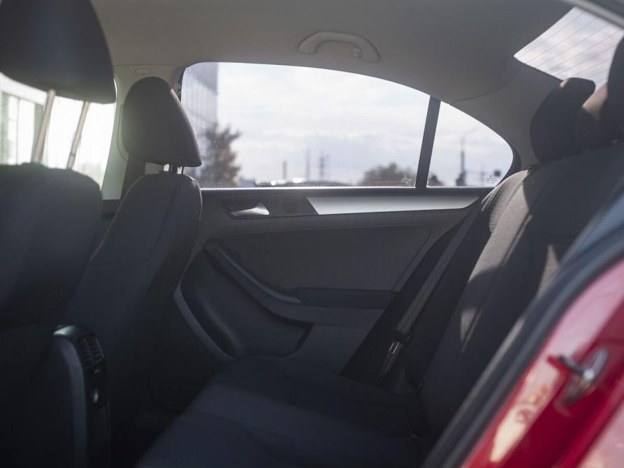 Volkswagen Jetta VI Курган  - изображение 12