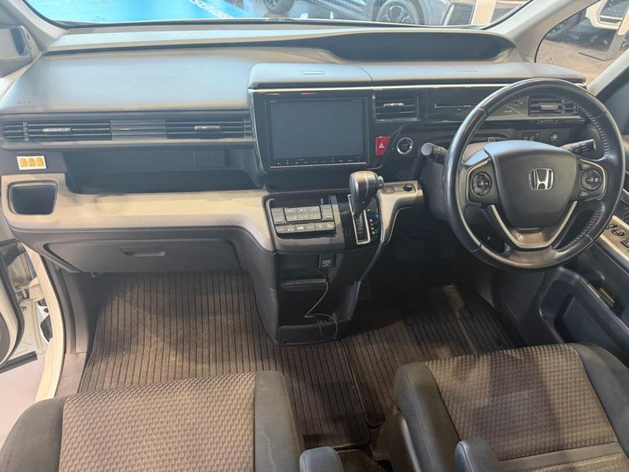Honda Stepwgn V Челябинск  - изображение 15