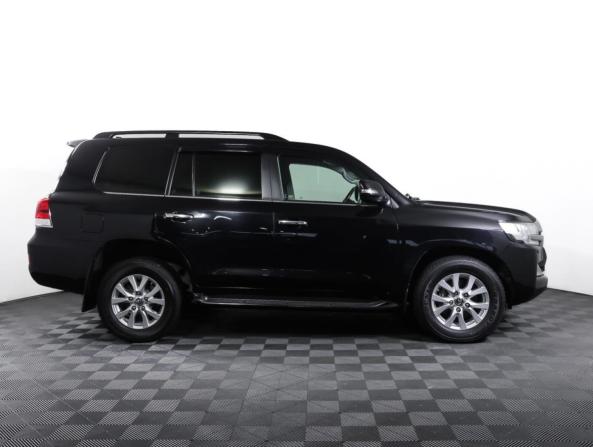 Toyota Land Cruiser 200 Series Рестайлинг 2 с пробегом 2016 года, цена 5 850 000 рублей, 121782 км, внедорожник, Автокод Объявления