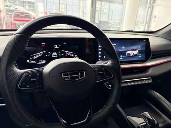 Geely Coolray I Рестайлинг с пробегом 2023 года, цена 1 970 000 рублей, 34000 км, внедорожник, Автокод Объявления